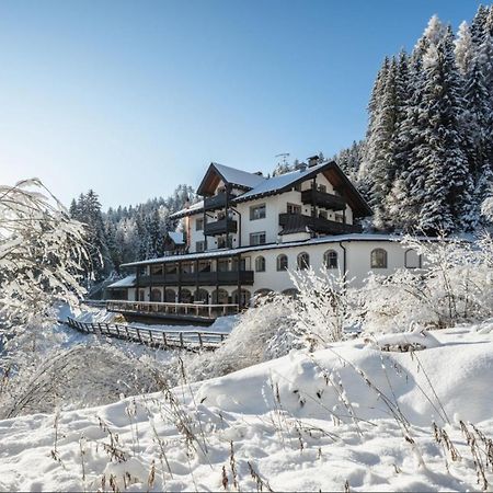 Hotel Bad Waldbrunn Monguelfo-Tesido / Welsberg-Taisten Екстериор снимка